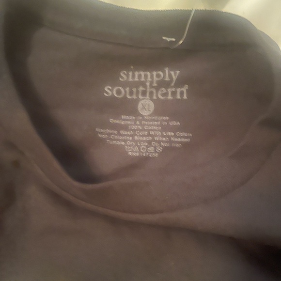 Simply Southern Hocus Pocus Halloween Shirt Women’s Size XL NWT Long Sleeve - Picture 3 of 5